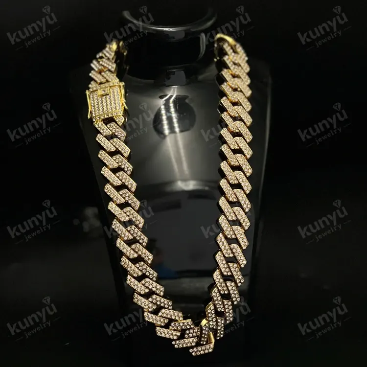 Can a Glittering Rhinestone Cuban Link Chain Be Worn in Water Without Damage