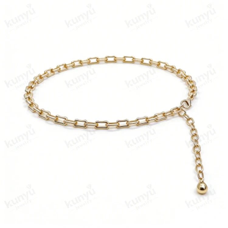 Are Gold Waist Chain Belts Still in Fashion This Year
