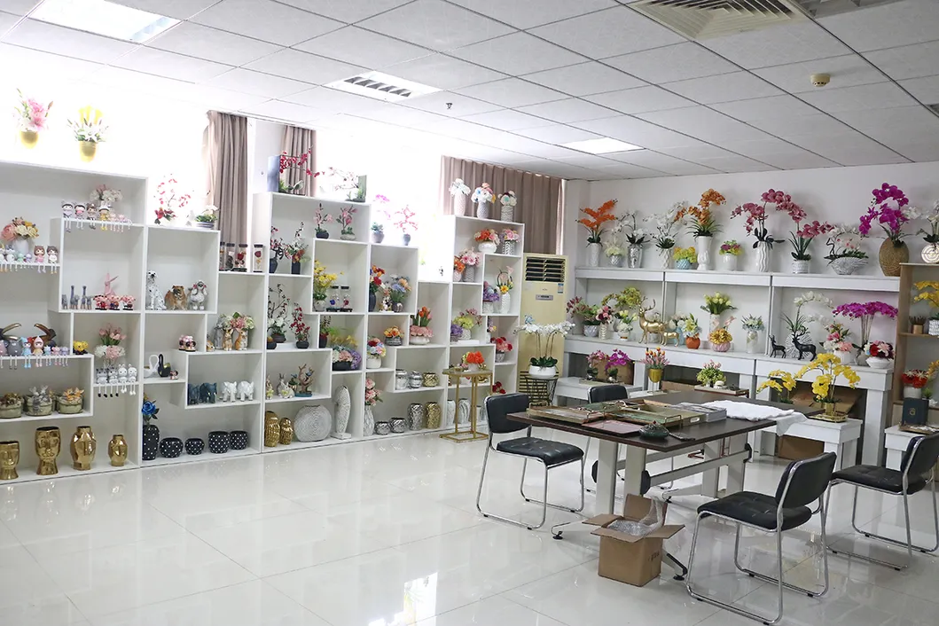 Amazon Fashion Vivid Resin Owl Figurine Sculpture Polyresin Animal High Quality 3D Party