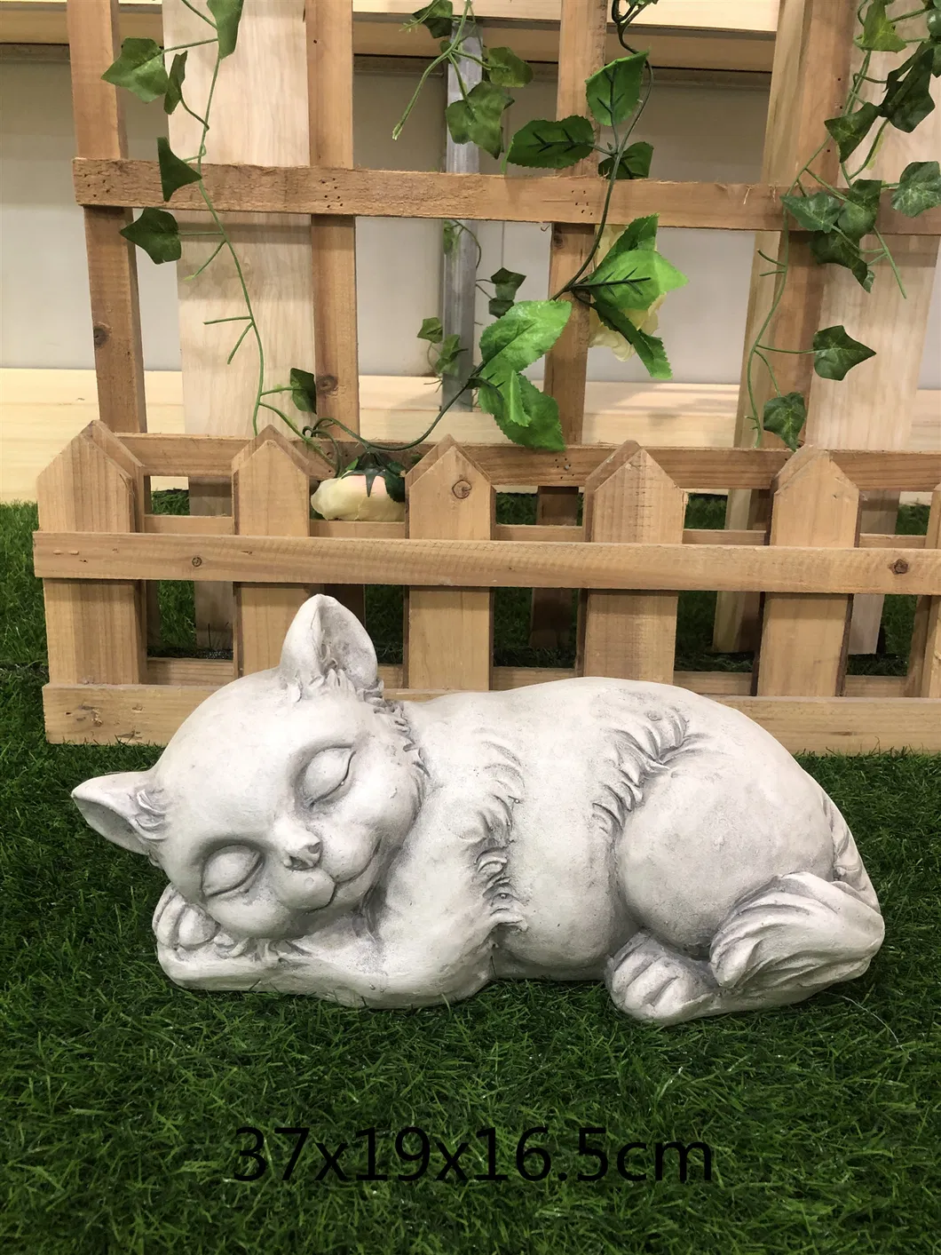 Antique White Bulldog Sculpture Garden Decoration