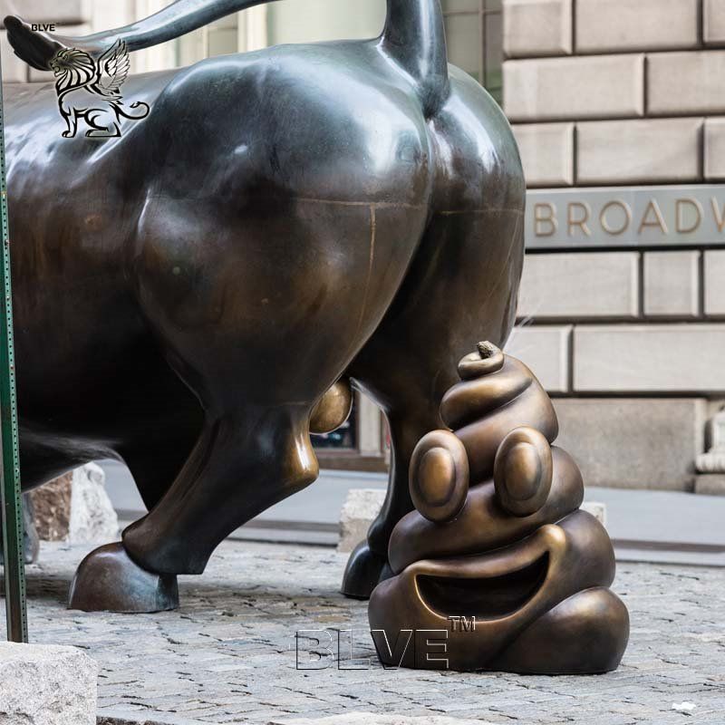 Blve Modern Art Outdoor Large Wall Street Bull Faeces Bronze Shit Statue Metal Funny Sculpture