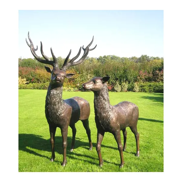 Bronze Deer Couple Sculptures Stand on The Lawn for Park Decoration