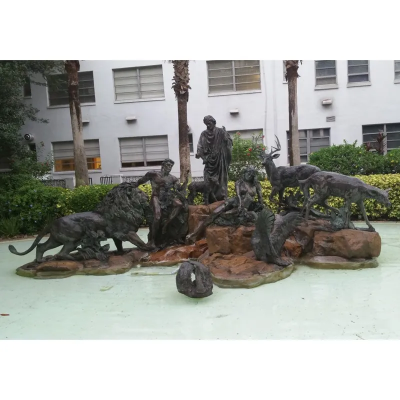Bronze Sculpture Animals Together with Human Beings on The Stone Black Bronze Statues for Yard Decoration