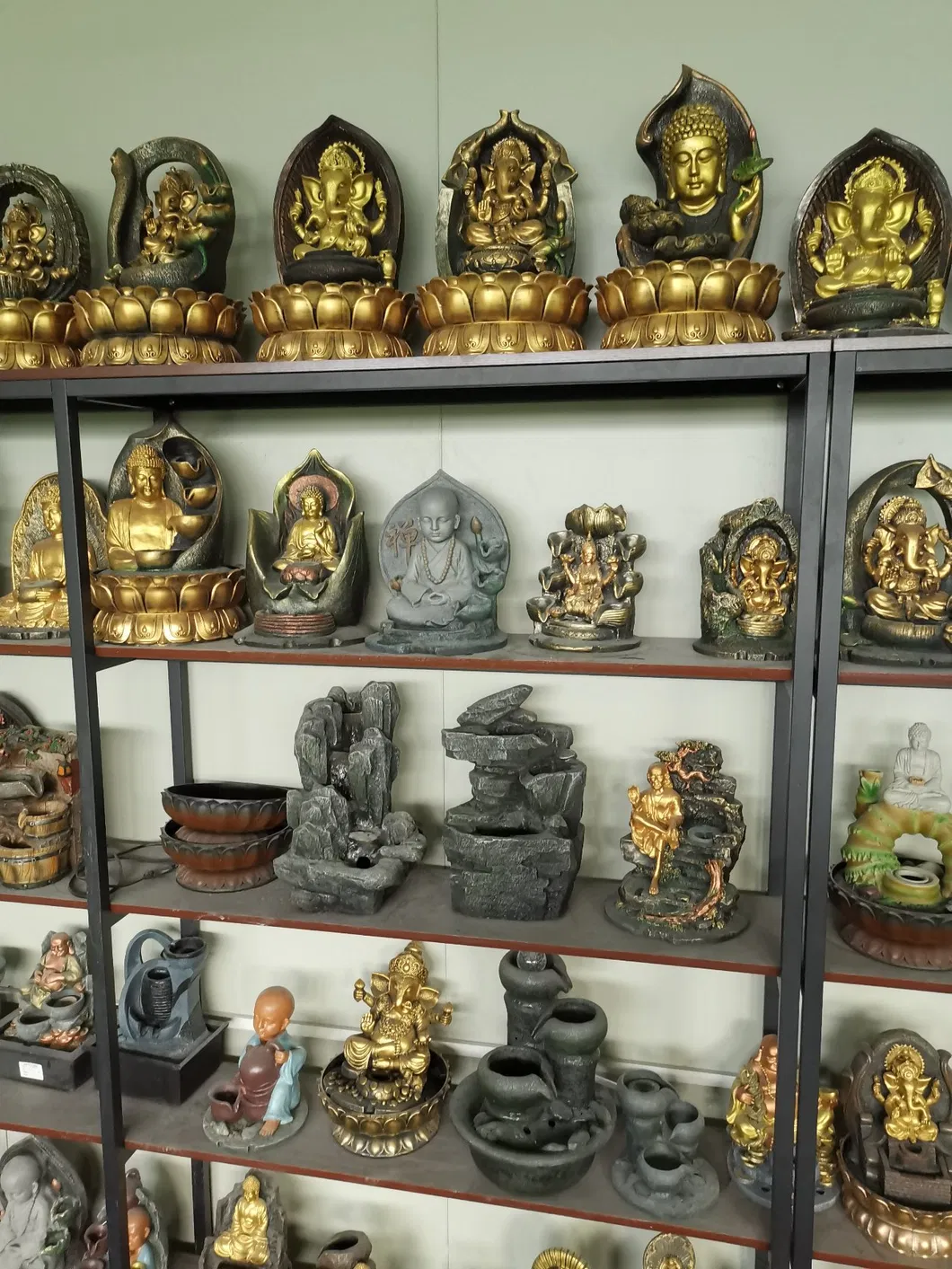 Cat Animal with Butterfly Theme Garden Solar Light Resin Cat Figurine Wholesale