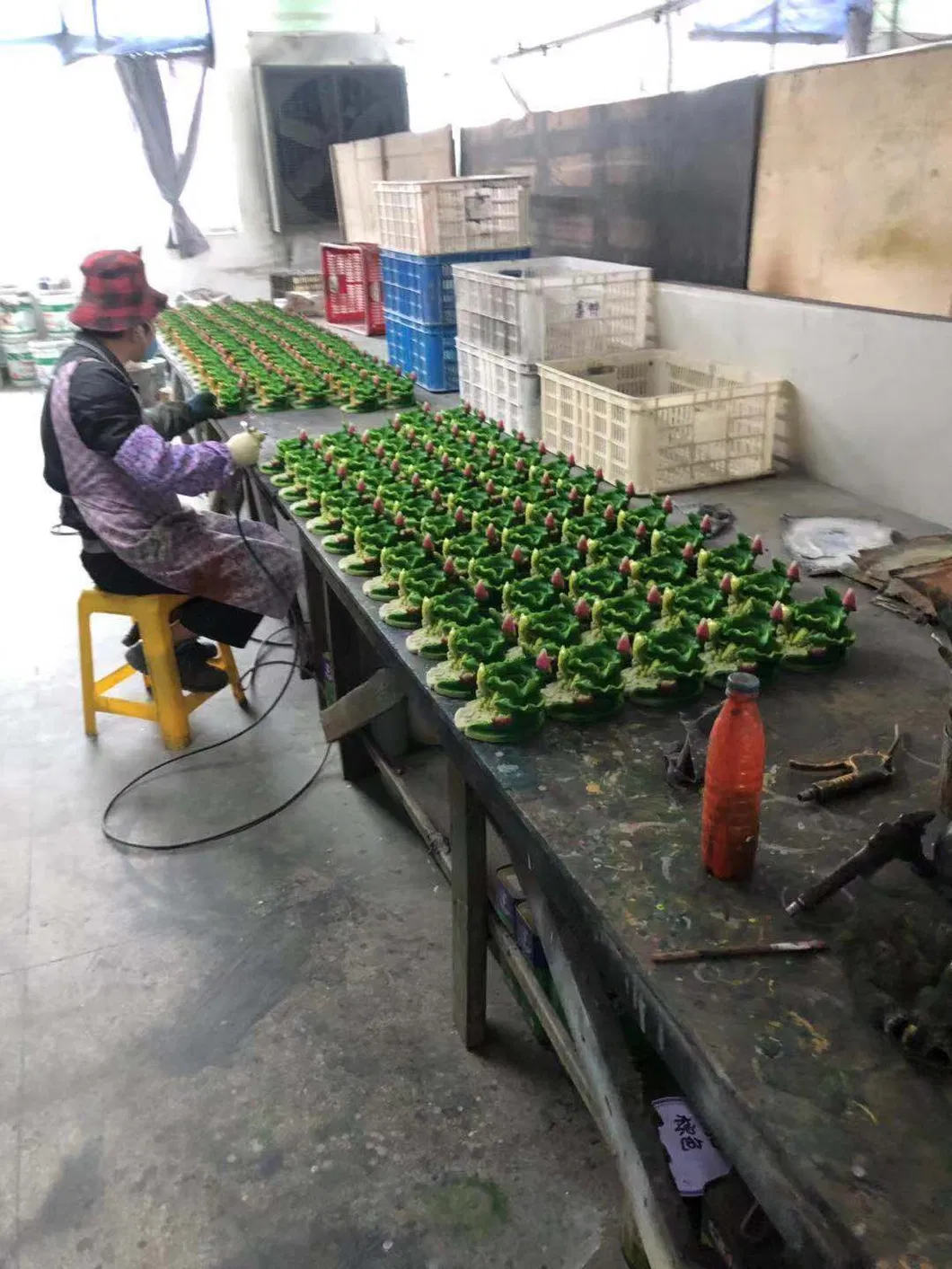 Cat Animal with Butterfly Theme Garden Solar Light Resin Cat Figurine Wholesale