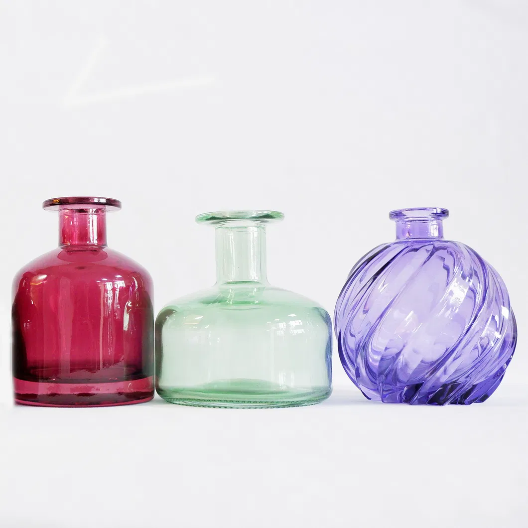 Creatively Designed Glassware, Peculiar Aromatic Glass Bottles, Colorful and Transparent Small Glass Cans,