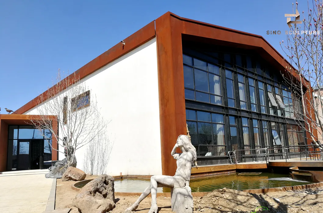 Customized Estate Mirror Polished Stainless Steel Sculpture