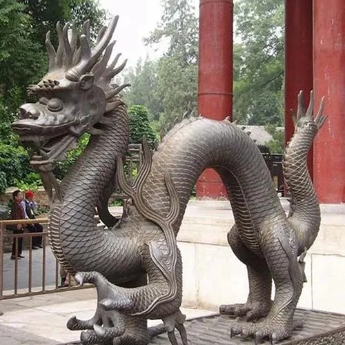Dragon Sculpture Brass Chinese Dragon Statue in The Park