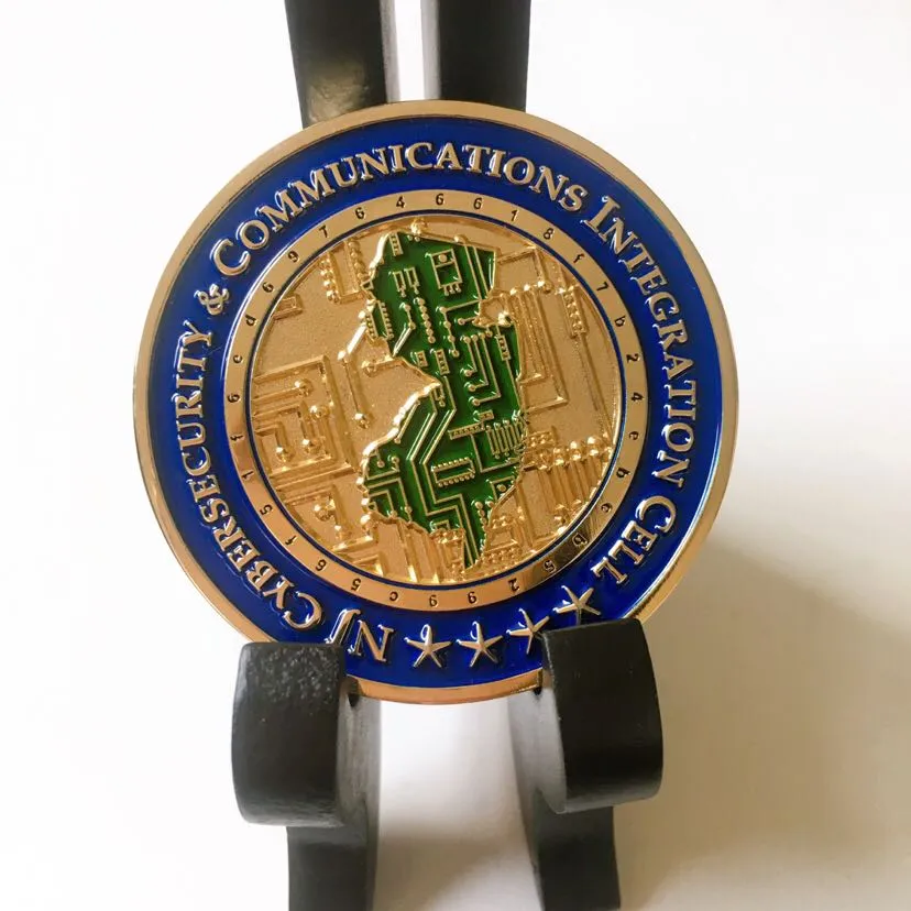 Free Sample Cheap DIY Custom 3D Metal Craft Enamel Armor God Souvenir Spinning Spinner Nypd Seal Us Army Navy Chief Cia Security Police Military Challenge Coin