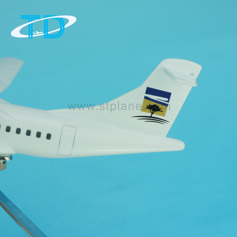 Hot Sale Atr42 Scale 1/100 Resin Plane Model