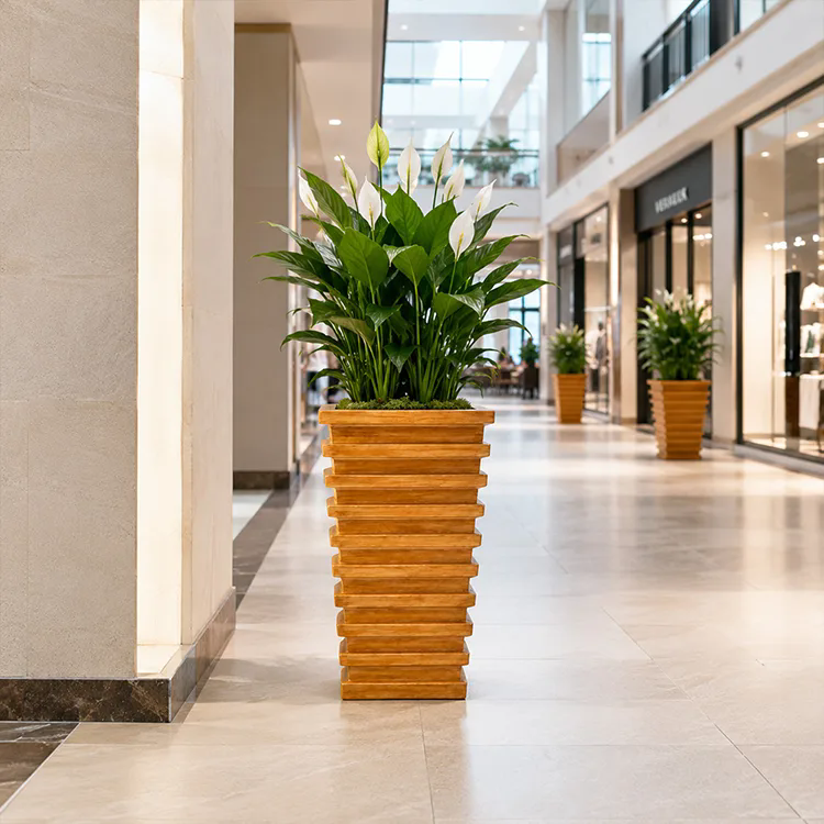 Fiberglass Wood Grain Planter
