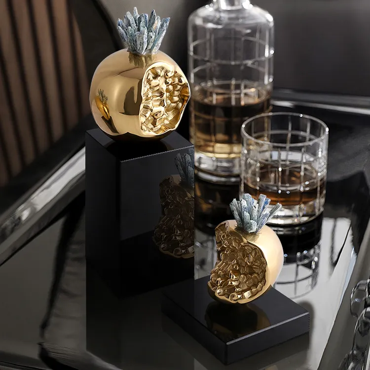 Light Luxury Modern Furnishing Natural Crystal Brass Pomegranate Ornaments Display Accessories Gifts Home Decor
