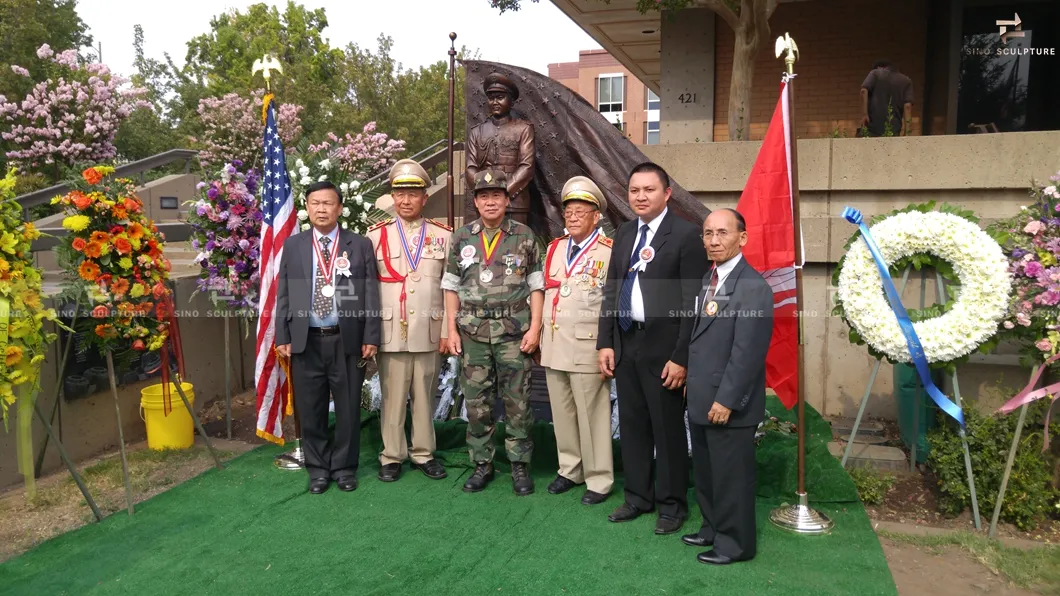 Monumental Bronze Casting Statue Sculpture
