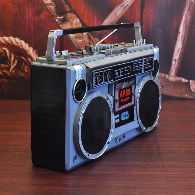 Old Style Iron Radio Model for Coffee Shop Milk Tea Shop Decorations