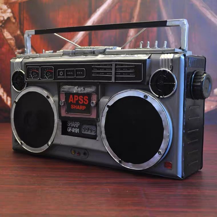 Old Style Iron Radio Model for Coffee Shop Milk Tea Shop Decorations