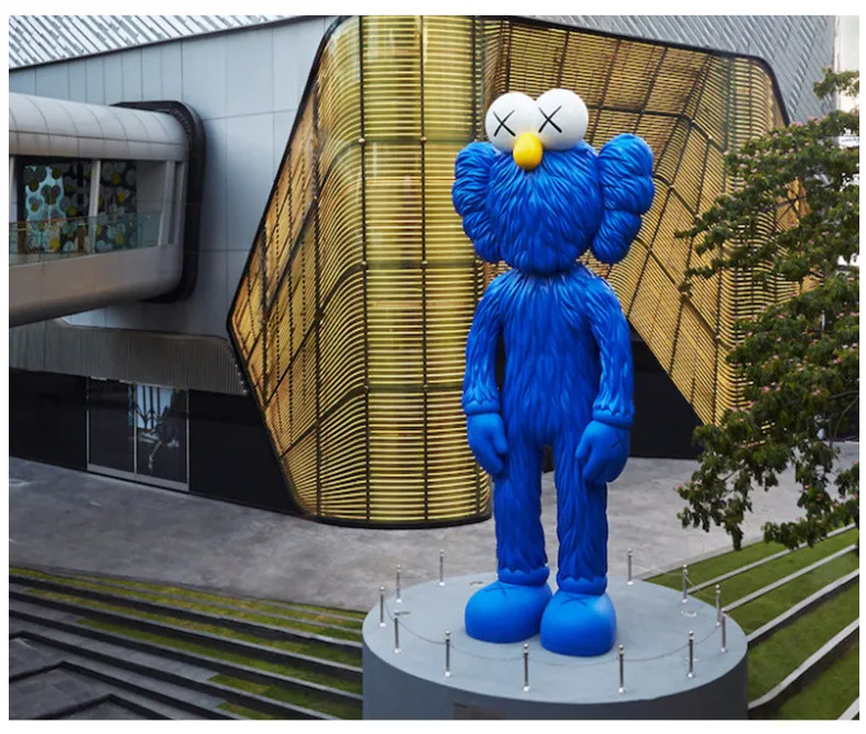 Perfect Design Resin Crafts Fiberglass Kaws Statue with High Quality