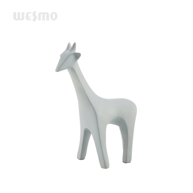 Polyresin Giraffe Tabletop Statue