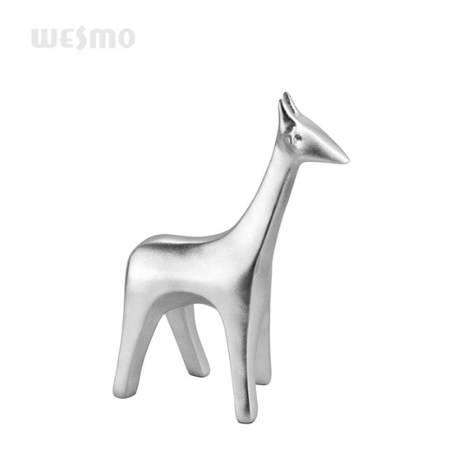 Polyresin Giraffe Tabletop Statue