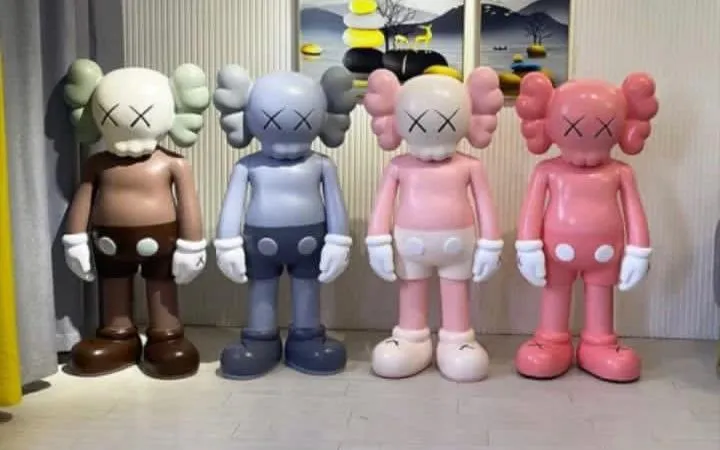 Realistic Life Size Standing Dissected Kaws Fiberglass Sculpture for Home Decor