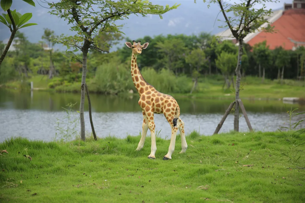 Resin Crafts Fiberglass Giraffe Statues FRP Sculpture Life Size Animial