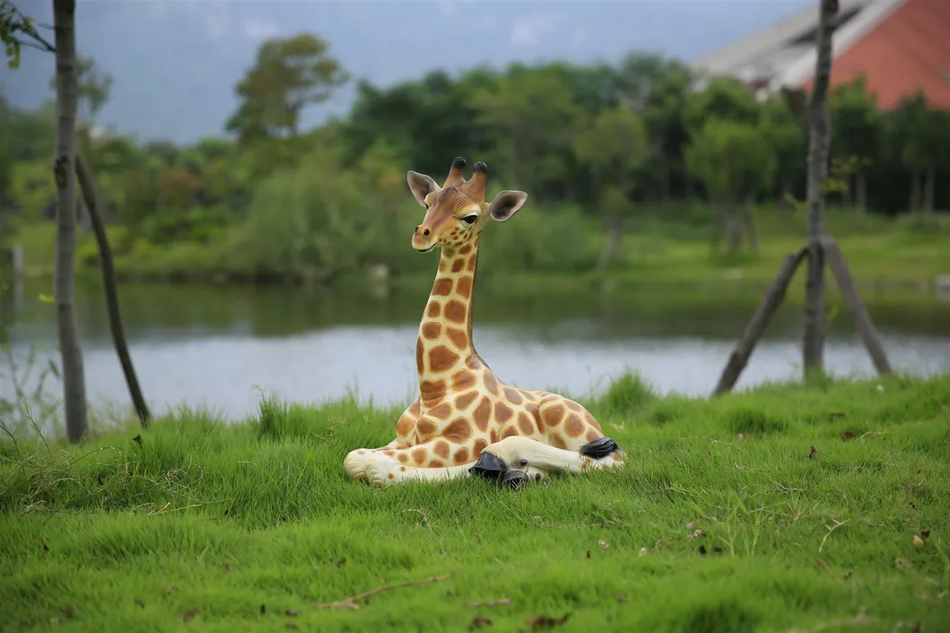 Resin Crafts Fiberglass Giraffe Statues FRP Sculpture Life Size Animial