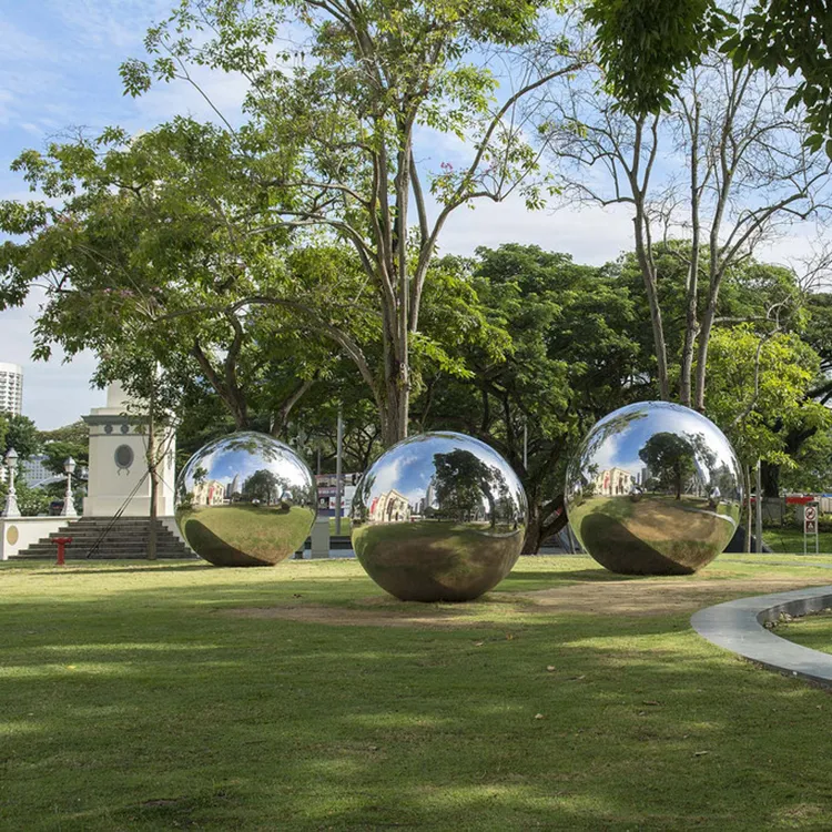 Substantial Sphere Globe Ball Mirror Decoration Garden Yard Statue